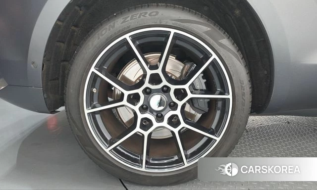Aston Martin DBX id 5023181 из Кореи 29