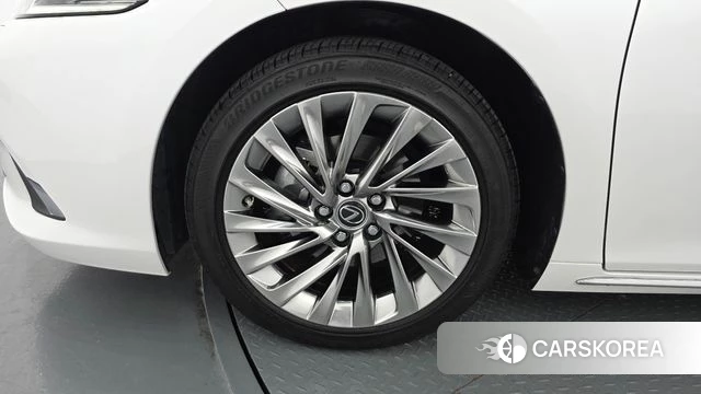 Lexus ES300h 7th generation id 4980237 из Кореи 25