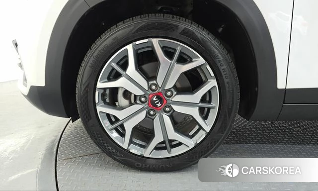 Kia Seltos id 4987618 из Кореи 27
