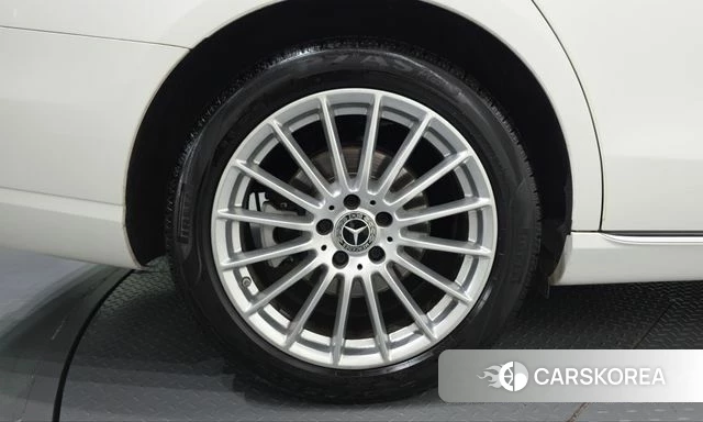 Mercedes-Benz E-Class W213 id 5022924 из Кореи 26