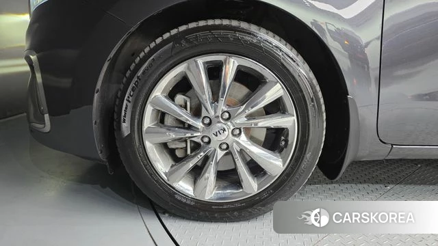 Kia The New Carnival id 4988033 из Кореи 31