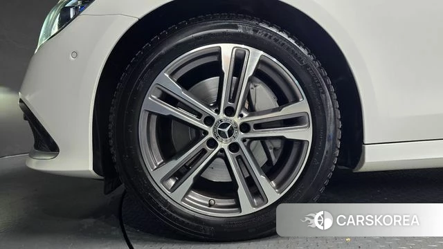 Mercedes-Benz E-Class W213 id 4991902 из Кореи 27