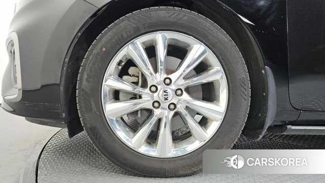 Kia The New Carnival id 4988457 из Кореи 27
