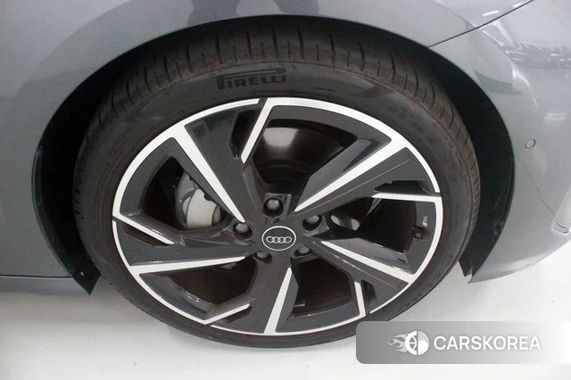 Audi A6 e-Tron id 4570985 из Кореи 15