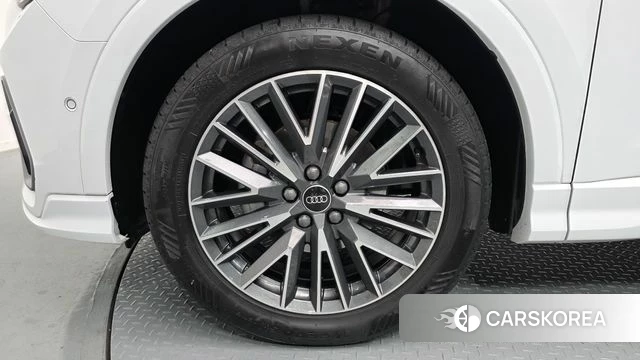 Audi Q3 (F3) id 4635741 из Кореи 26