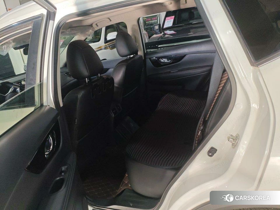 Nissan X-Trail 2021 Белый из Китая, фото 5