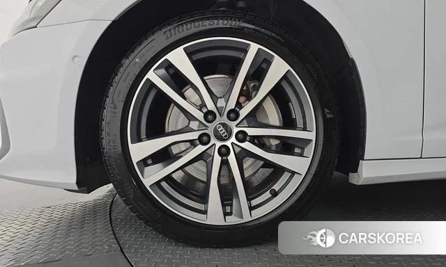 Audi A6 (C8) id 4942020 из Кореи 31