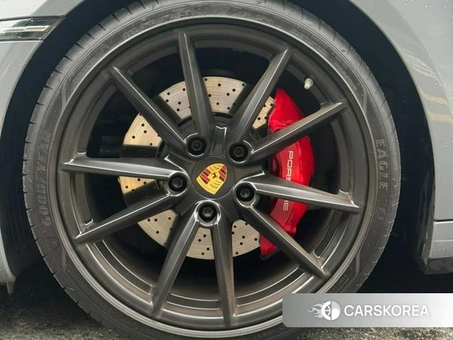 Porsche 911(992) id 4746401 из Кореи 15