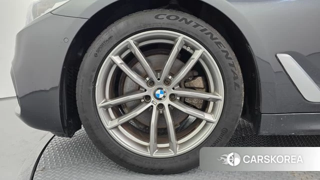 BMW 5 Series (G30) id 5028810 из Кореи 27