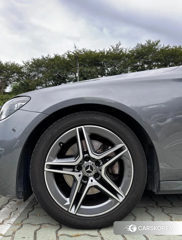 Mercedes-Benz E-Class W213 2022 Серый из Кореи, фото 5