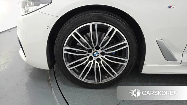BMW 5 Series (G30) id 4943831 из Кореи 15