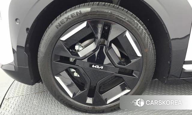 Kia EV3 id 4990610 из Кореи 34