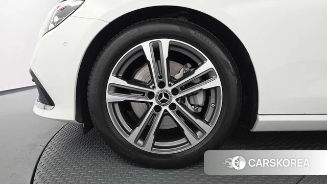 Mercedes-Benz E-Class W213 id 5026714 из Кореи 25
