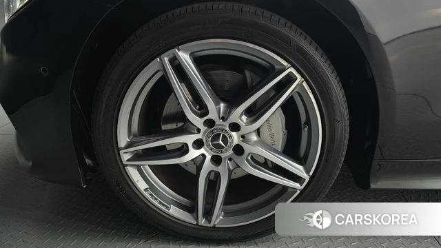 Mercedes-Benz E-Class W213 id 4930982 из Кореи 30