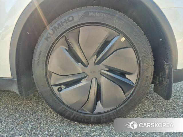 Tesla Model Y id 5010943 из Кореи 13