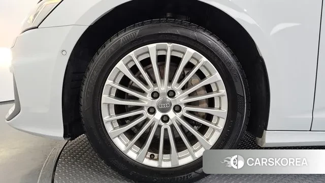 Audi A6 (C8) id 3525877 из Кореи 15
