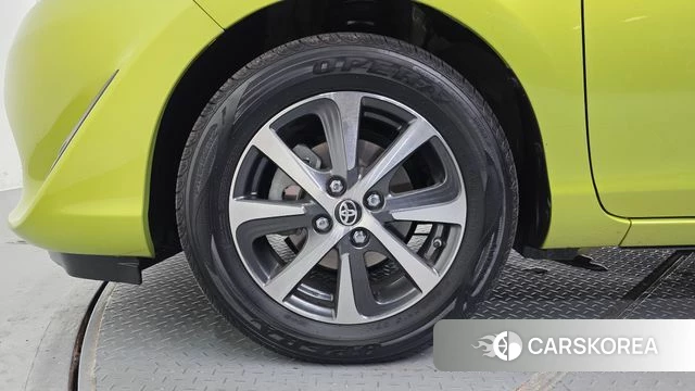 Toyota Prius C id 5014073 из Кореи 26