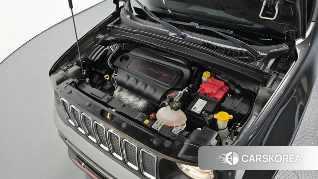 Jeep Renegade id 4929708 из Кореи 27