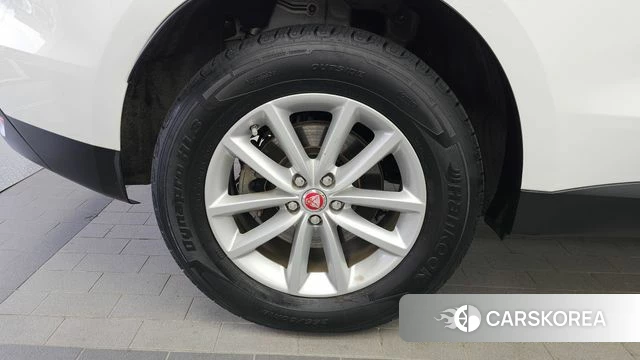 Jaguar F-PACE id 4993618 из Кореи 27