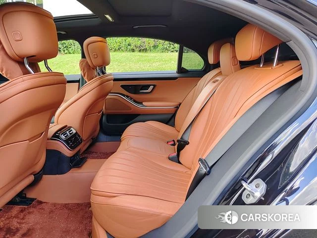 Mercedes-Benz S-Class 2024 Черный из Китая, фото 6