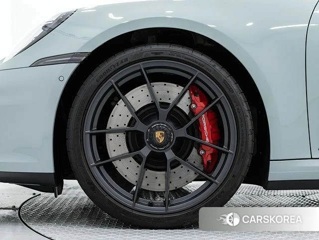 Porsche 911(992) id 5001611 из Кореи 15