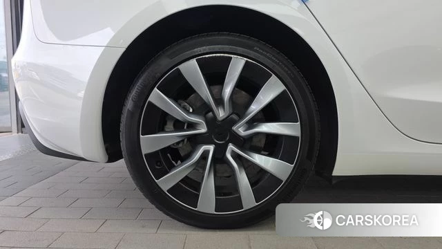 Tesla Model 3 id 5011430 из Кореи 26
