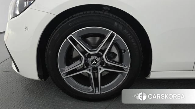 Mercedes-Benz E-Class W213 id 4985744 из Кореи 33