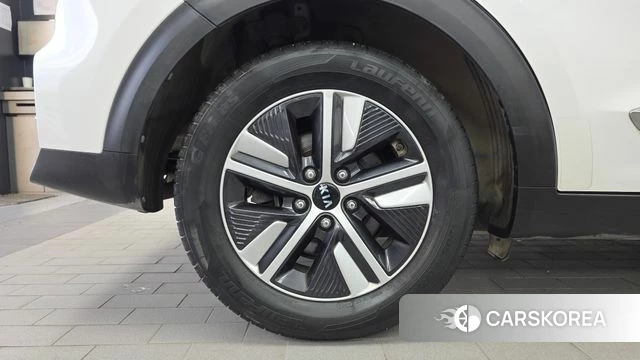 Kia The New Niro id 5035589 из Кореи 25