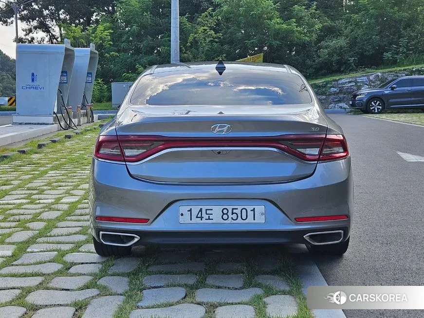 Hyundai Grandeur IG id 1901080 из Кореи 15