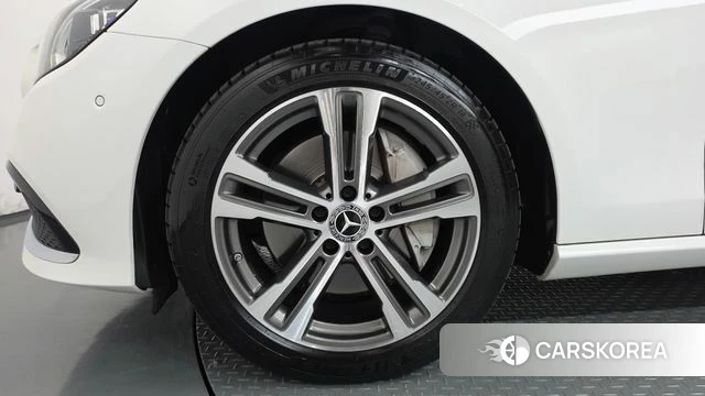 Mercedes-Benz E-Class W213 id 5022716 из Кореи 28