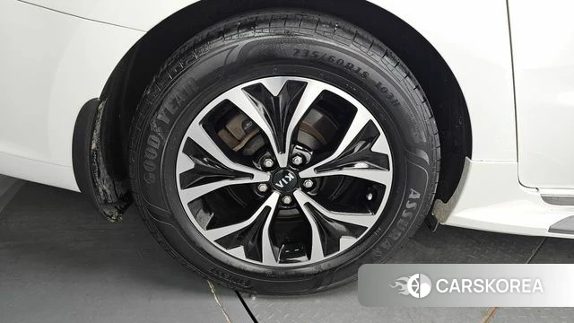 Kia The New Carnival id 5004608 из Кореи 15