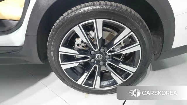 Volvo V60 Cross-Country 2nd Generation id 5001959 из Кореи 15
