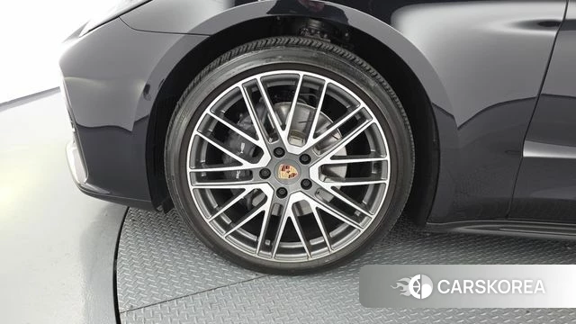 Porsche Panamera (976) id 5001887 из Кореи 29