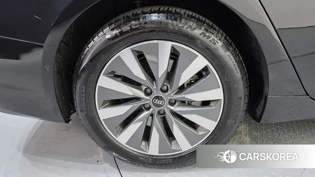 Audi A6 (C8) id 3621071 из Кореи 15