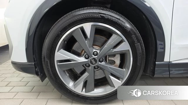 Audi Q4 e-Tron (F4) id 4725992 из Кореи 29