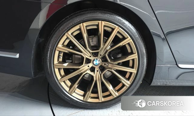 BMW 7 Series (G11) id 4998152 из Кореи 33