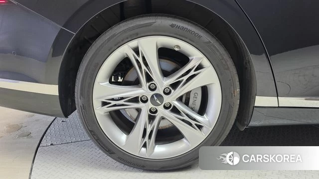 Genesis G90 (RS4) id 5012189 из Кореи 32
