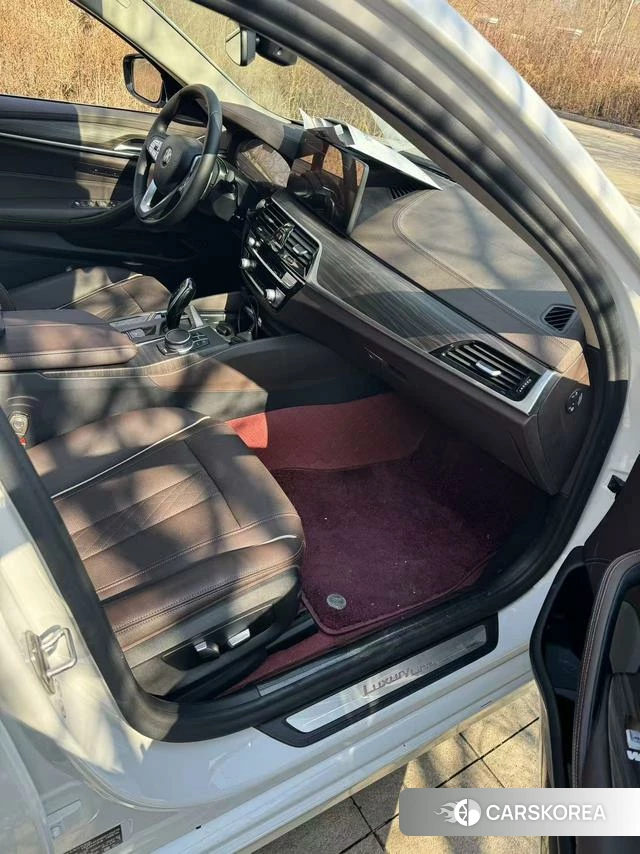 BMW 5 series 2021 Белый из Китая, фото 6