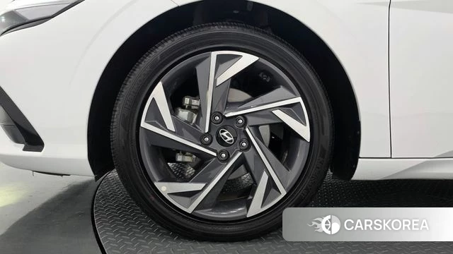 Hyundai The New Avante (CN7) id 4957309 из Кореи 28