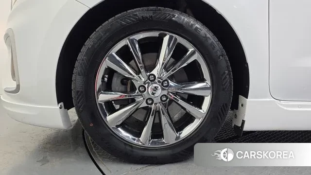 Kia The New Carnival id 3789642 из Кореи 15