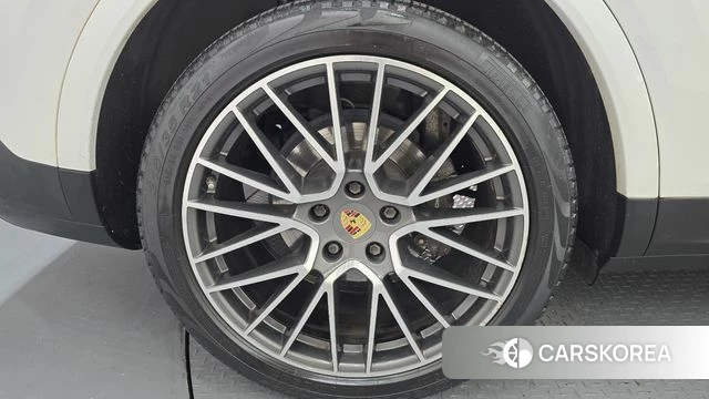 Porsche Cayenne (PO536) id 5013755 из Кореи 14