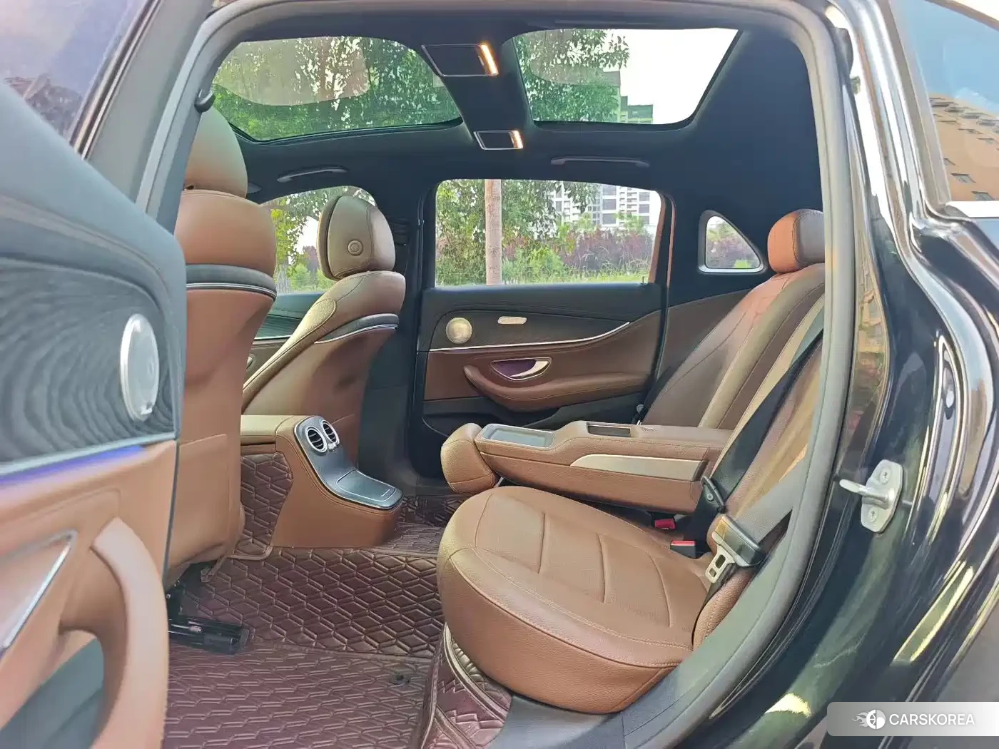 Mercedes-Benz E-Class 2023 Черный из Китая, фото 5
