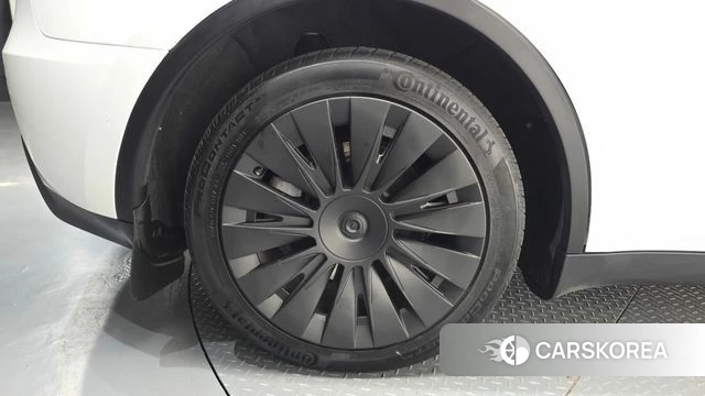 Tesla Model Y id 4871636 из Кореи 31