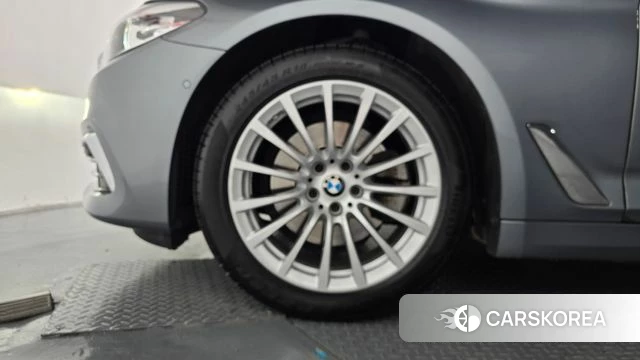 BMW 5 Series (G30) id 5013516 из Кореи 29