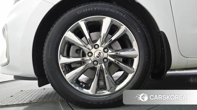 Kia The New Carnival id 4717705 из Кореи 29