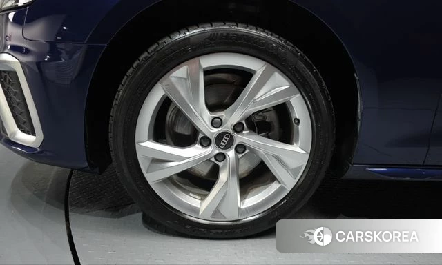Audi A4 (B9) id 5034404 из Кореи 15