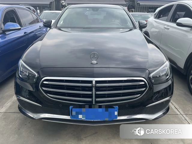 Mercedes-Benz E-Class 2023 Черный из Китая, фото 5
