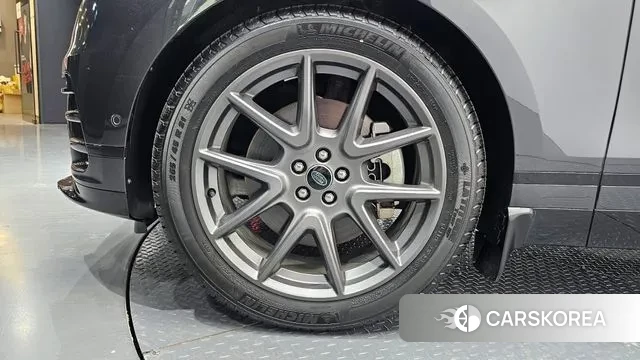 Land Rover Range Rover Velar id 3624358 из Кореи 15