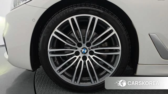 BMW 5 Series (G30) id 4992767 из Кореи 31