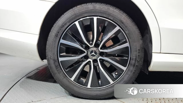 Mercedes-Benz C-Class W205 id 4998344 из Кореи 15